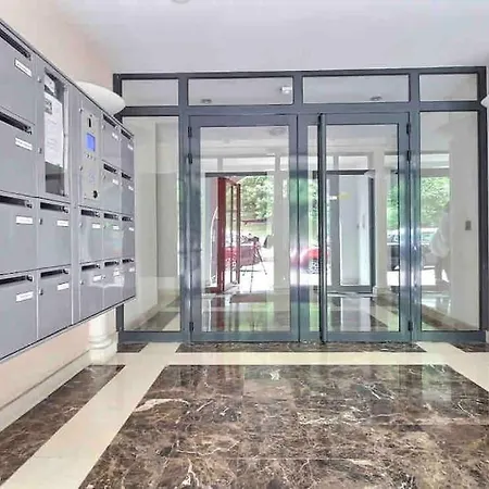Apartment Le Robinsonnais 2 Pieces, Proche Du Coeur De Et De Toutes Commodites Le Plessis-Robinson